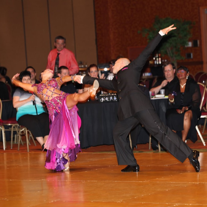 premier ballroom dancers Nathan Fontes and Delayna Fontes in Coeur d'Alene Idaho and Spokane